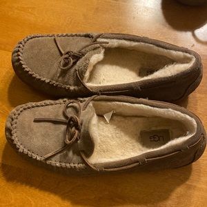Mens UGG slippers great condition